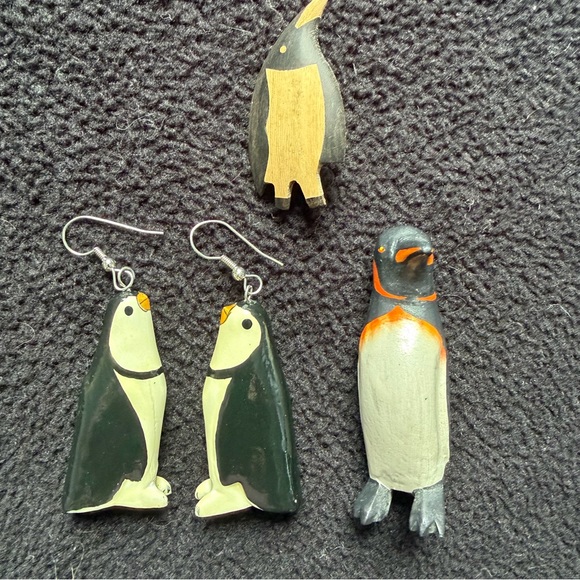 Vintage Wooden Penquin Pins & Earrings,Set of 3 - Picture 1 of 11